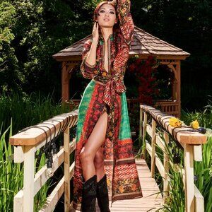 Alice + Olivia Beverly Button Front Maxi Dress. Size S/P.